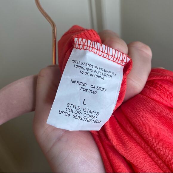 Isaac Mizrahi salmon eyelet bodycon dress - Picture 4 of 4